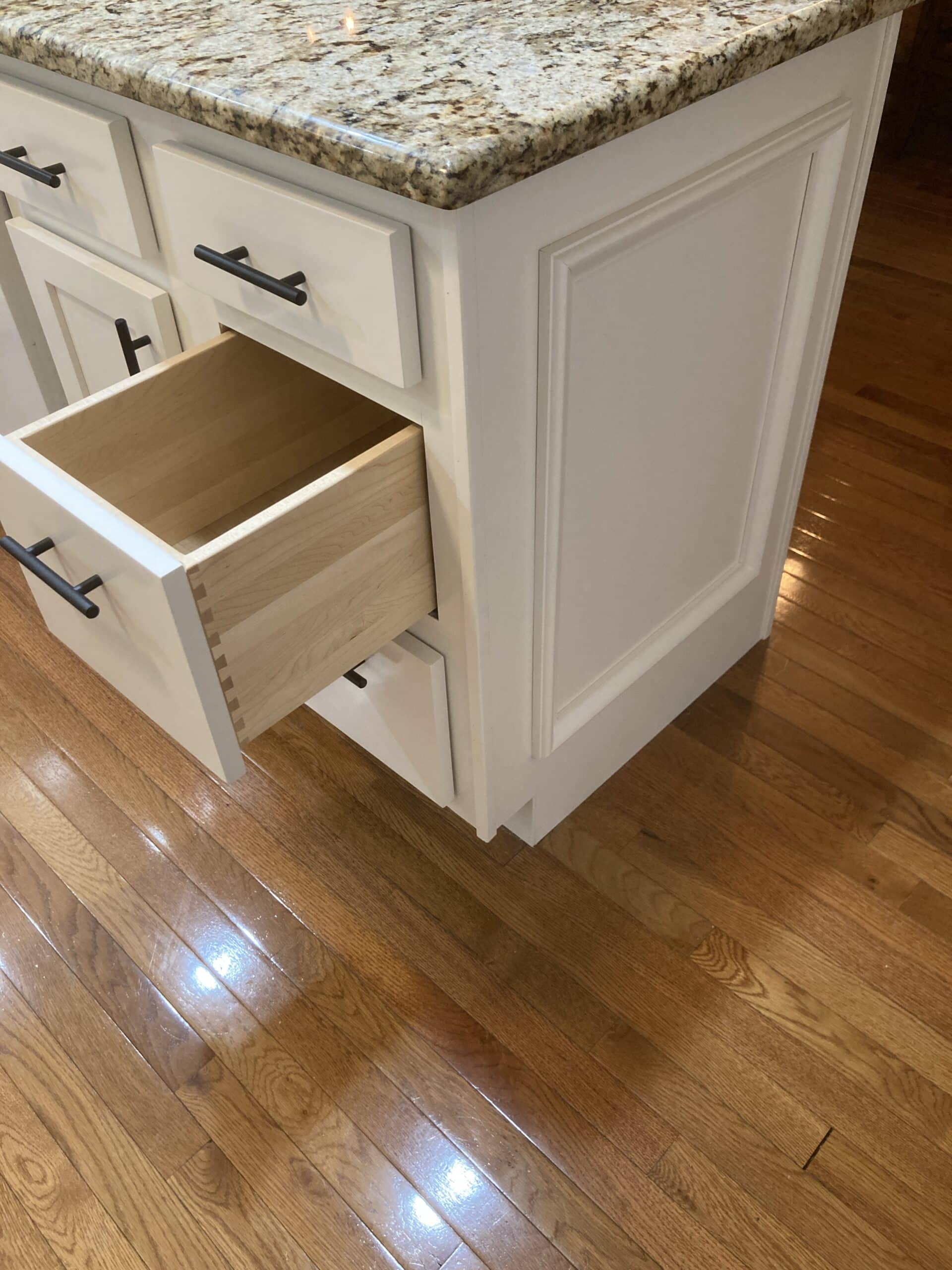 dovetail kitchen drawer